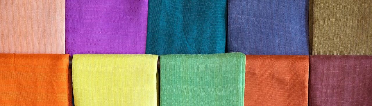 מכירת בדים בסיטונאות