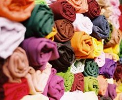 בדים למעצבים בסיטונאות